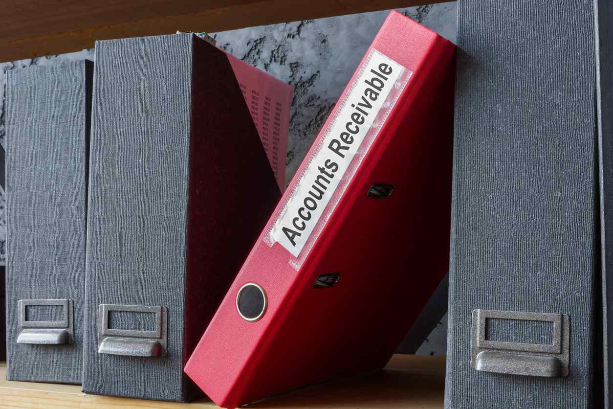 Binder with accounts receivable